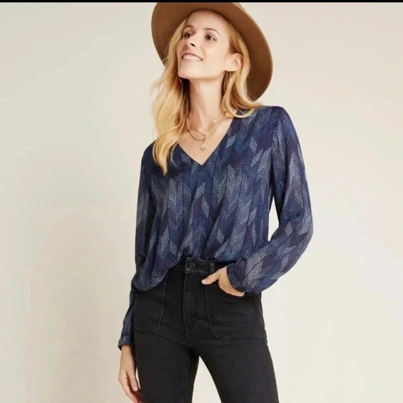 ANTHROPOLOGIE CLOTH & STONE BOHO FLOWY BLUE DOTTED HERRINGBONE BLOUSE - Size XS - Picture 1 of 8